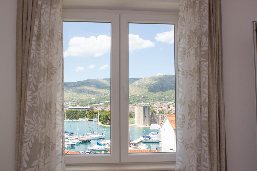 Apartments Maria Trogir Eksteriør bilde
