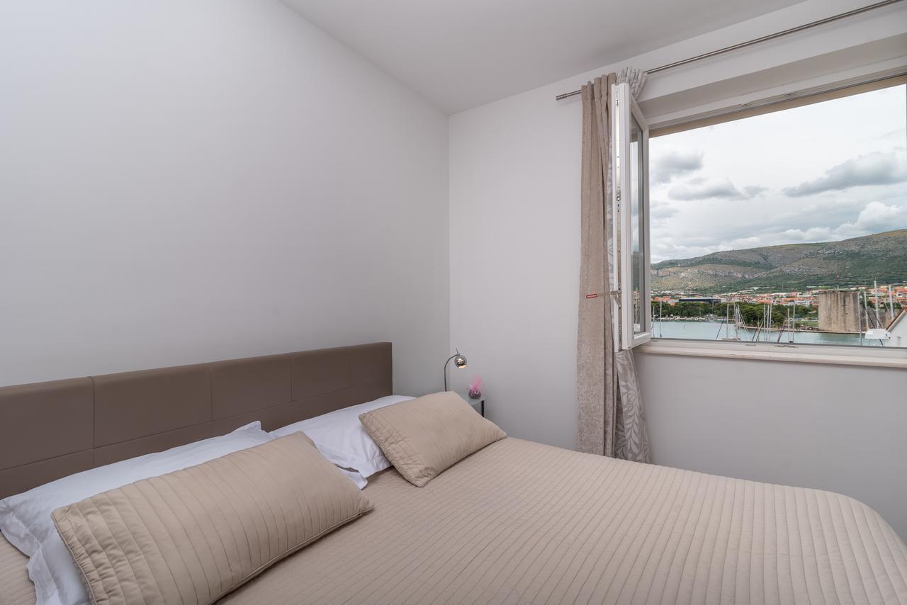Apartments Maria Trogir Eksteriør bilde