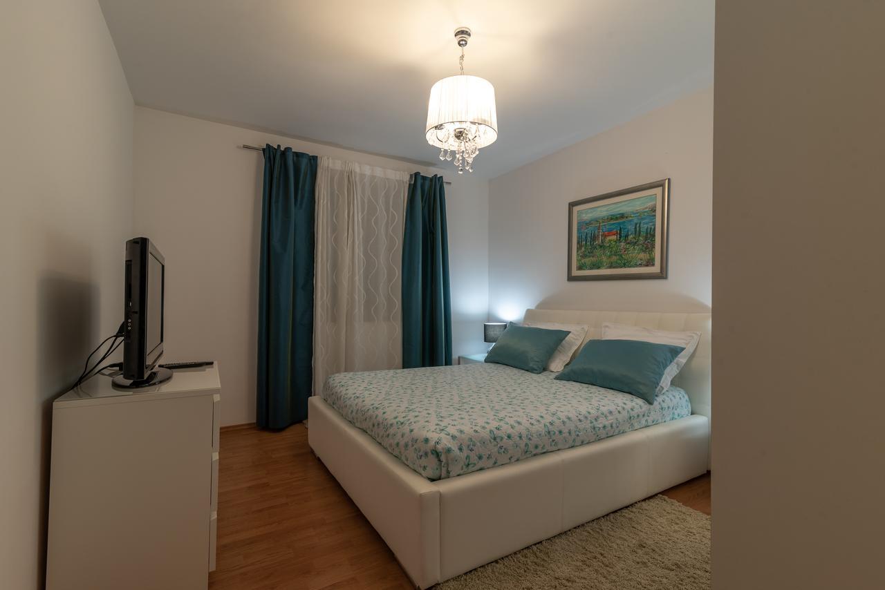 Apartments Maria Trogir Eksteriør bilde