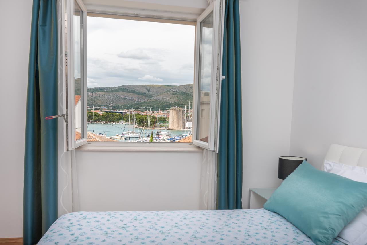 Apartments Maria Trogir Eksteriør bilde